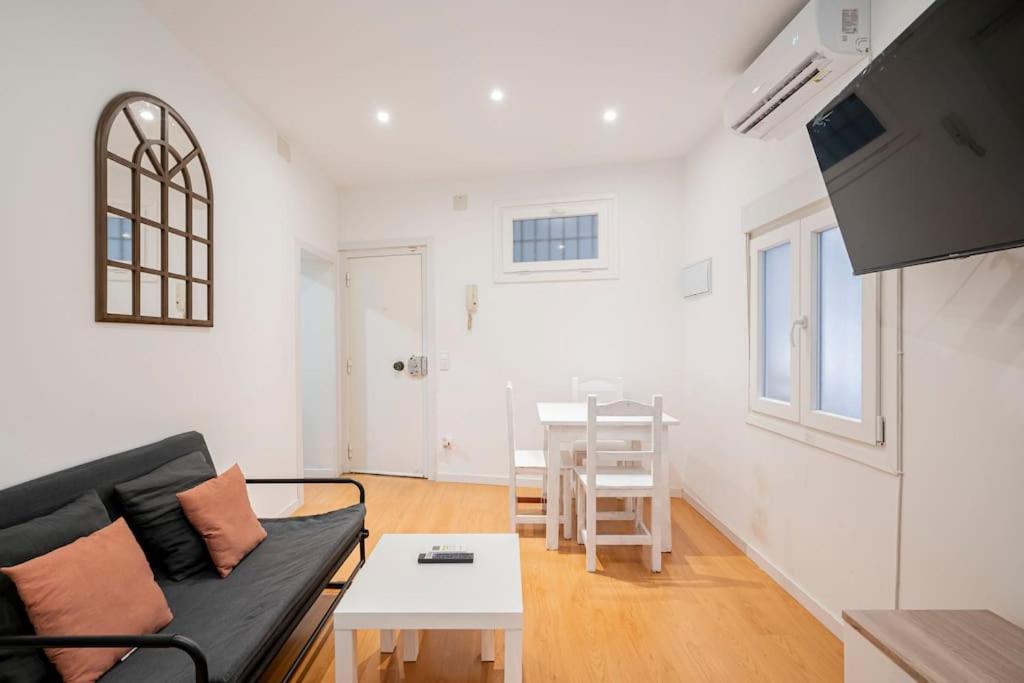 Espiritu Santo, Comodidad Para 2 En Malasana Madrid Extérieur photo